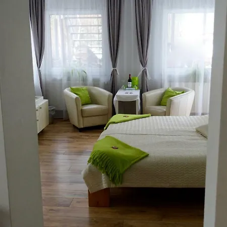 Wohnen Im Grunen - Rheinnahe Und Stadtnah Apartment Cologne